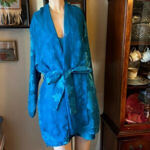 Victoria’s Secret Vintage Gold Label Chemise and Robe Set size Medium